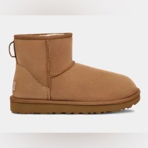 ✨NEW✨ UGG Classic Mini II Boot - Chestnut - Original Box